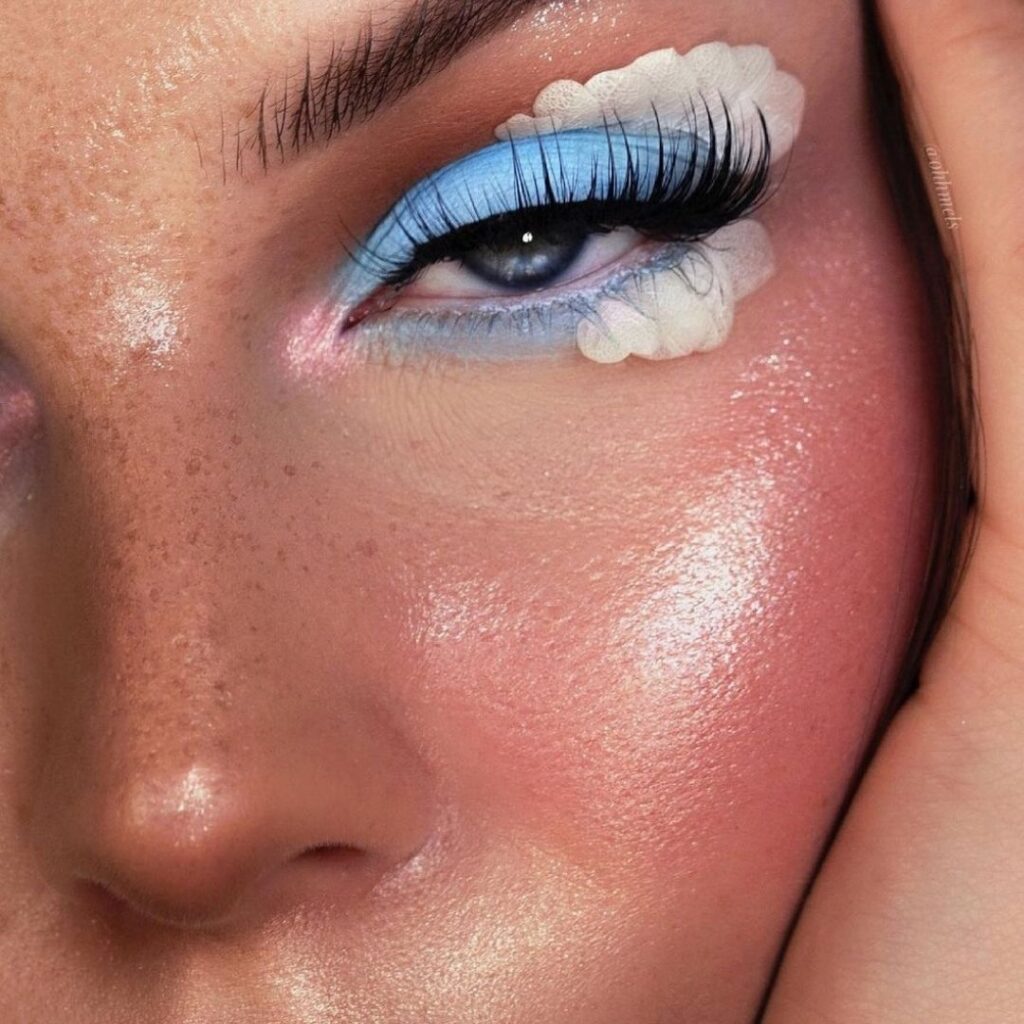 20 Best Cute Easy Makeup Looks in Blue Mybreezylife